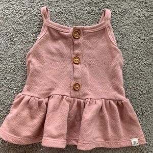 Lulu and Roo peplum button tank